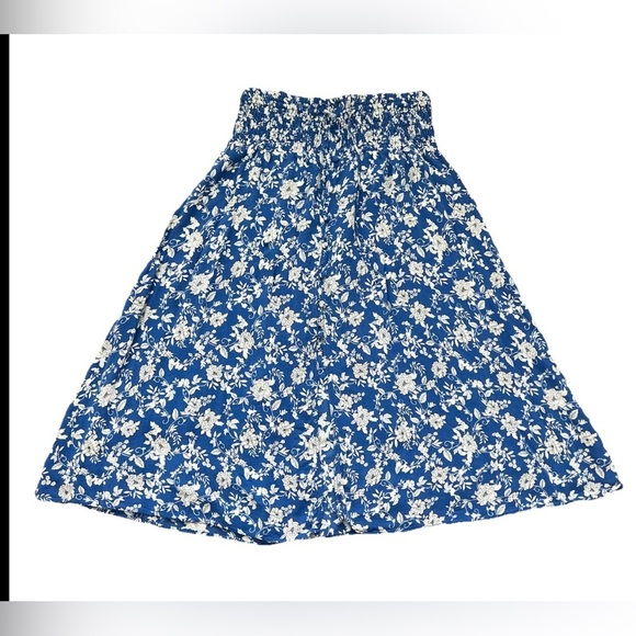Zara Dresses & Skirts - ZARA Women’s Skirt Size Large Smocked Waist Floral Boho Front Slit (0800)